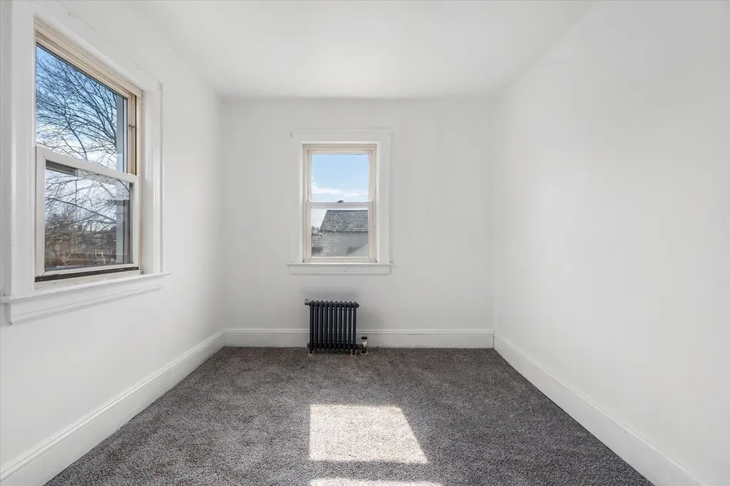395 Hewlett Parkway Hewlett NY 11557