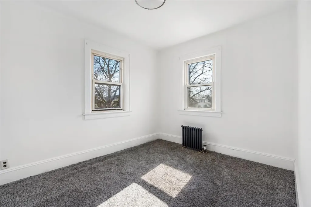 395 Hewlett Parkway Hewlett NY 11557