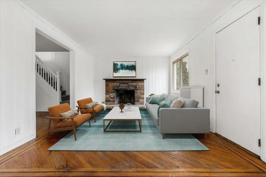 395 Hewlett Parkway Hewlett NY 11557