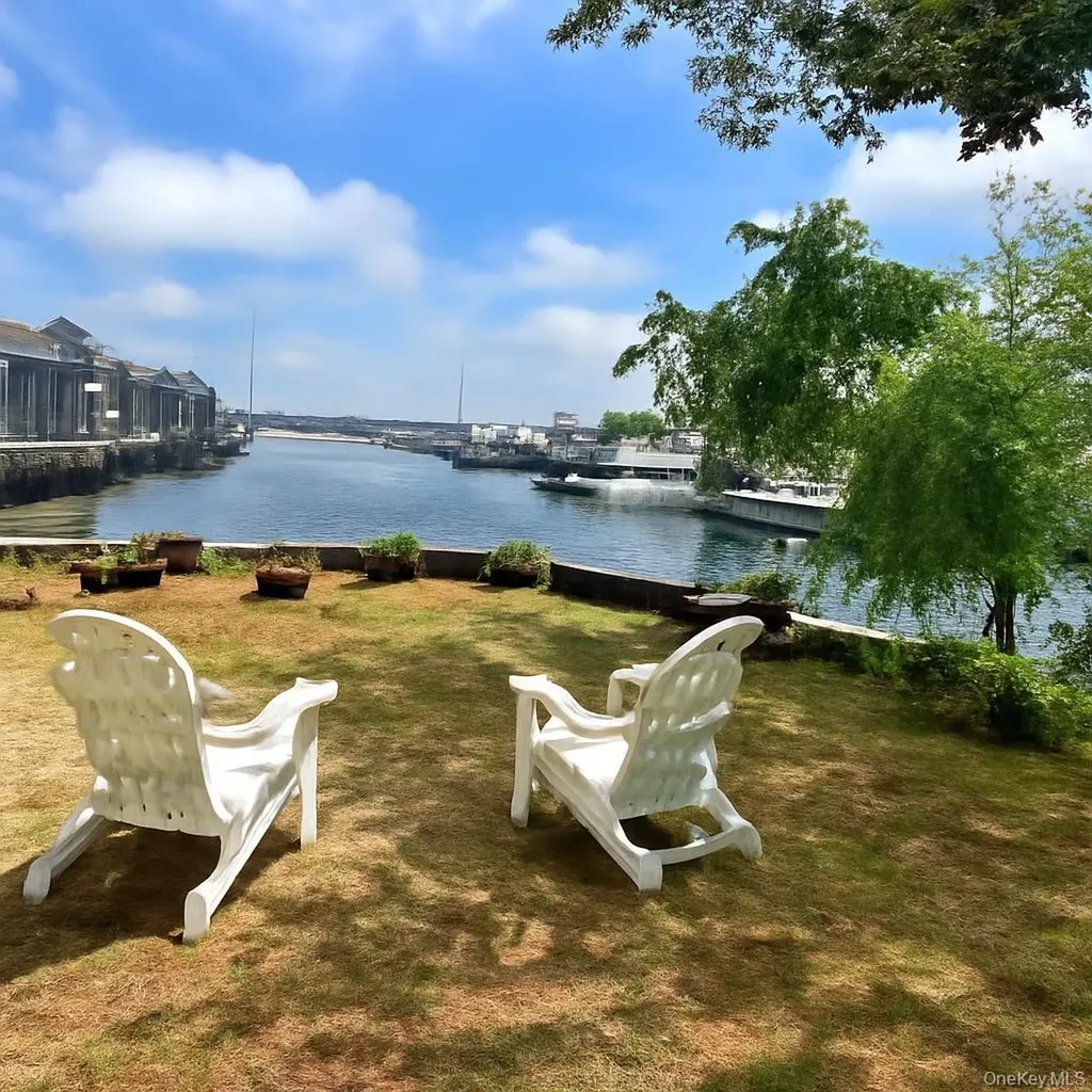 335 Arthur Street Freeport NY 11520