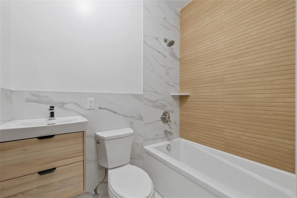 151 Blauvelt Road Monsey NY 10952
