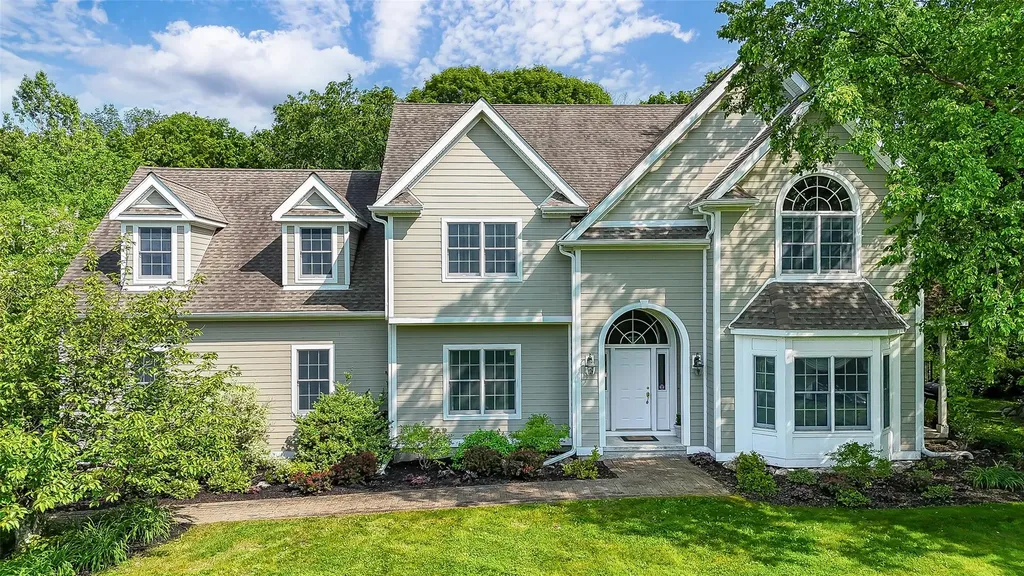 2 Marion Way Lagrangeville NY 12540