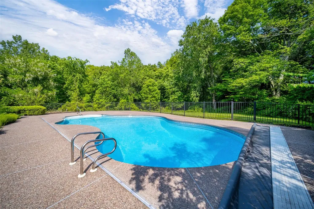2 Marion Way Lagrangeville NY 12540
