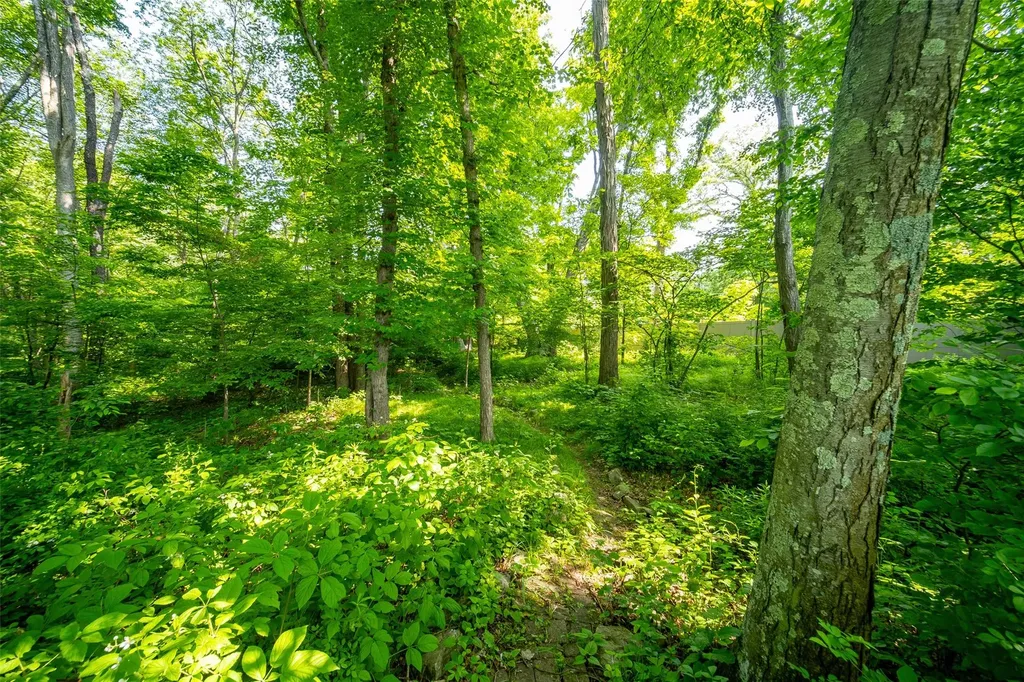 2 Marion Way Lagrangeville NY 12540