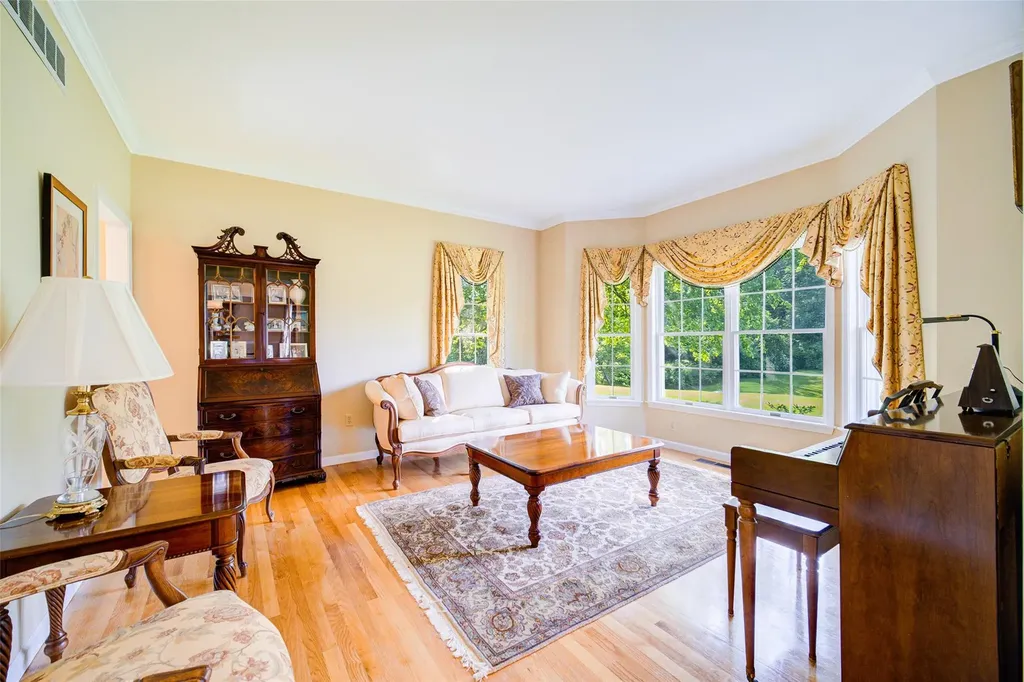 2 Marion Way Lagrangeville NY 12540