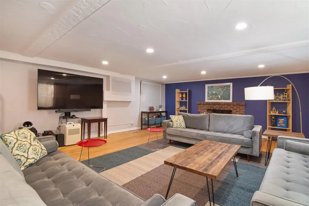 125 Reed Avenue Pelham NY 10803
