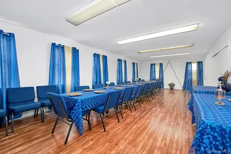 3243 Ampere Avenue Bronx NY 10465