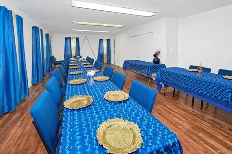 3243 Ampere Avenue Bronx NY 10465