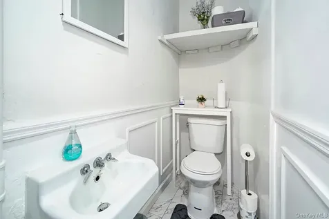3243 Ampere Avenue Bronx NY 10465