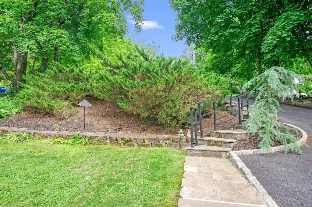 100 Castle Road Chappaqua NY 10514