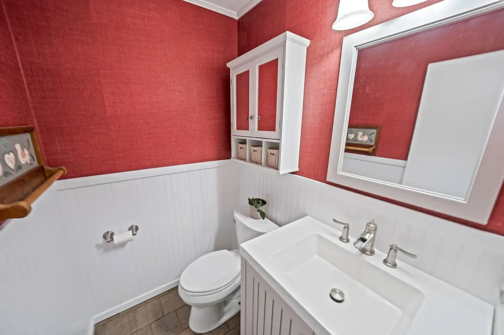 44 Vineyard Way Mount Sinai NY 11766