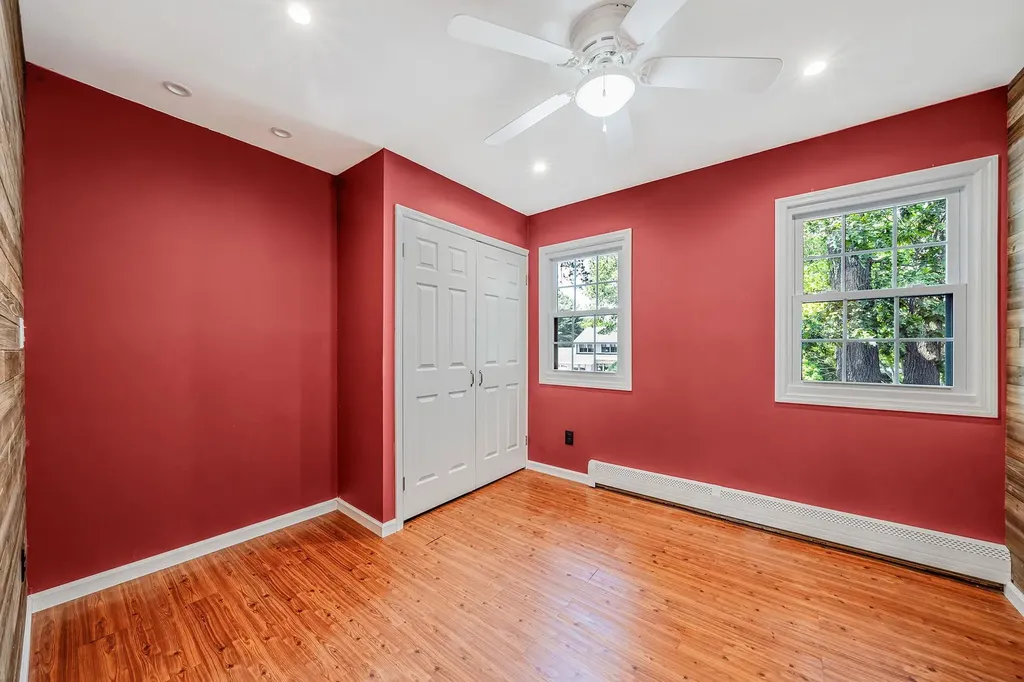 44 Vineyard Way Mount Sinai NY 11766