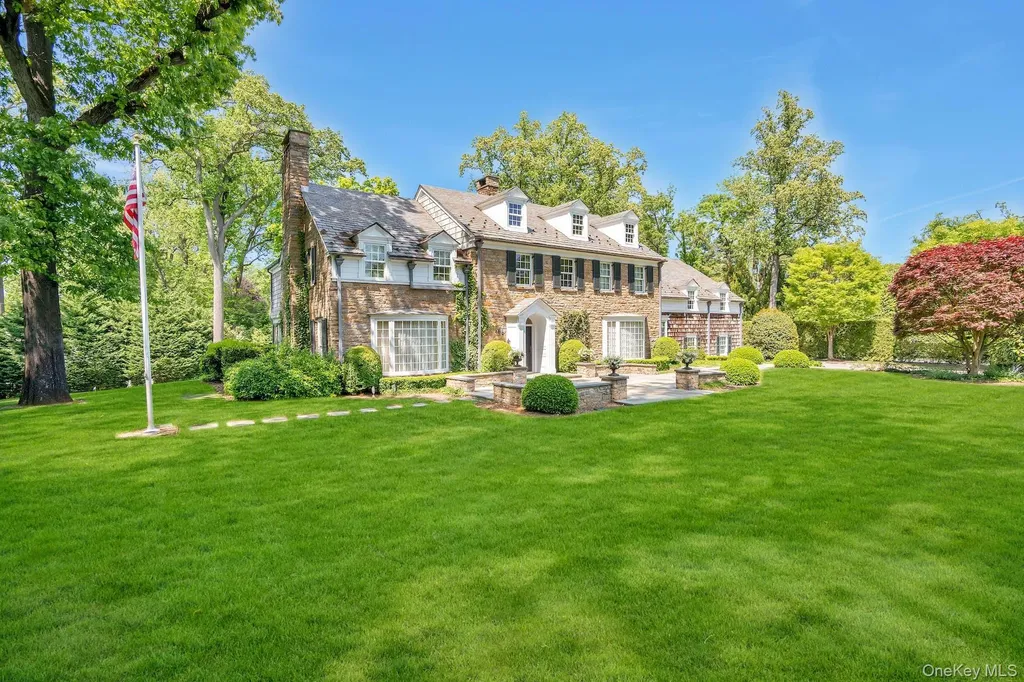 191 Elderfields Road Manhasset NY 11030