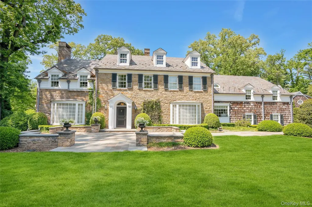 191 Elderfields Road Manhasset NY 11030