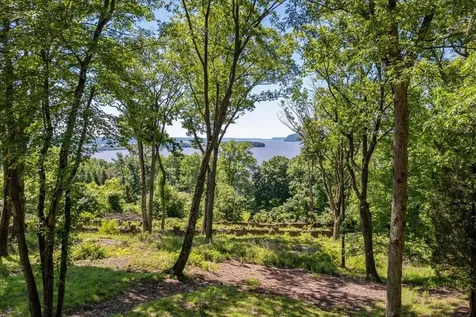 8 Prickly Pear Hill Road Croton-on-hudson NY 10520