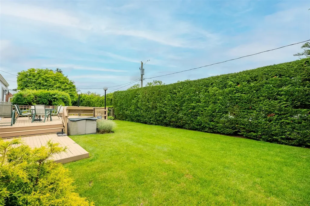 36 Randy Lane Plainview NY 11803