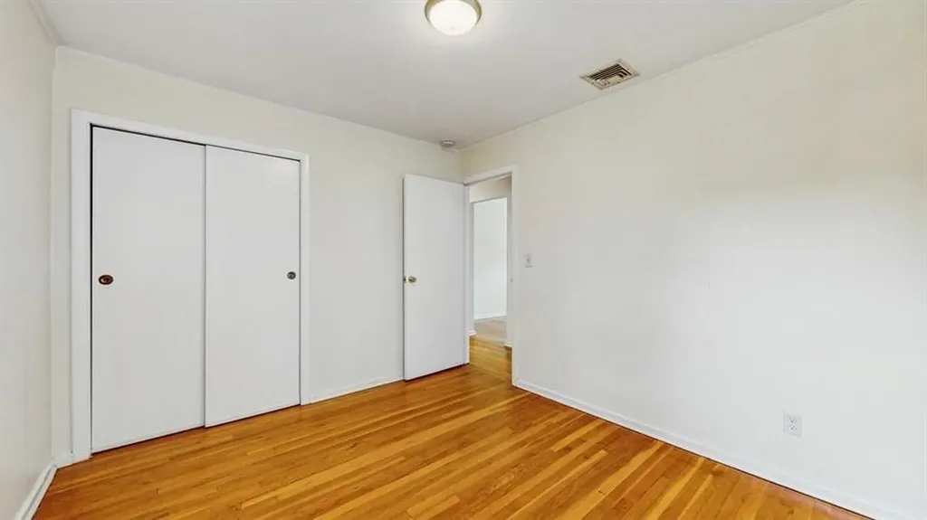 29 Melanie Lane Syosset NY 11791
