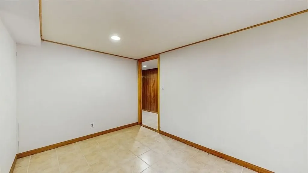 29 Melanie Lane Syosset NY 11791