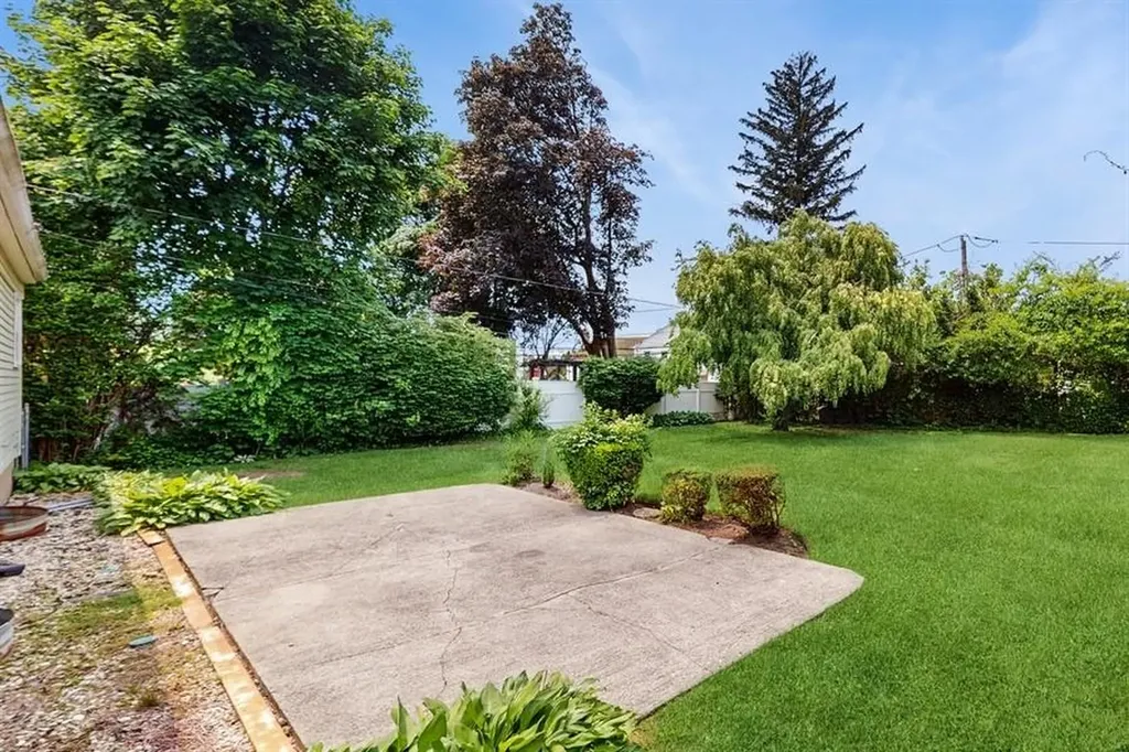 29 Melanie Lane Syosset NY 11791