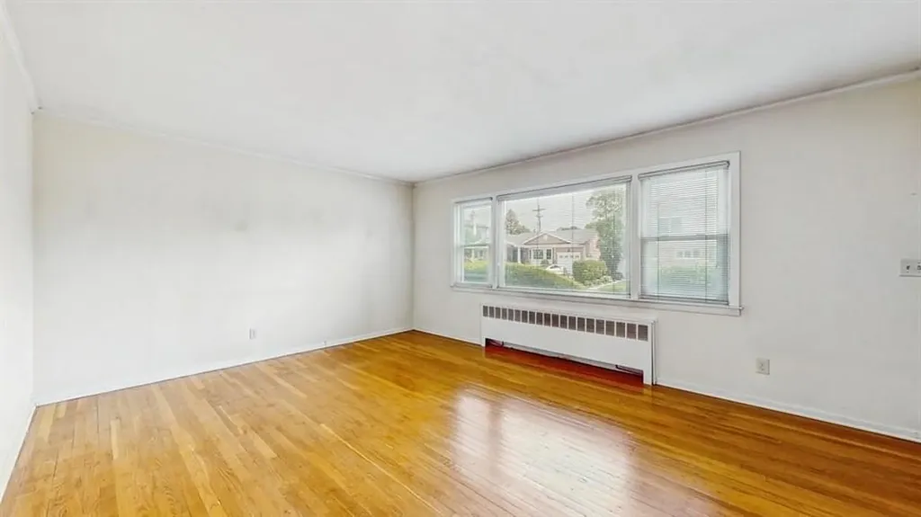29 Melanie Lane Syosset NY 11791