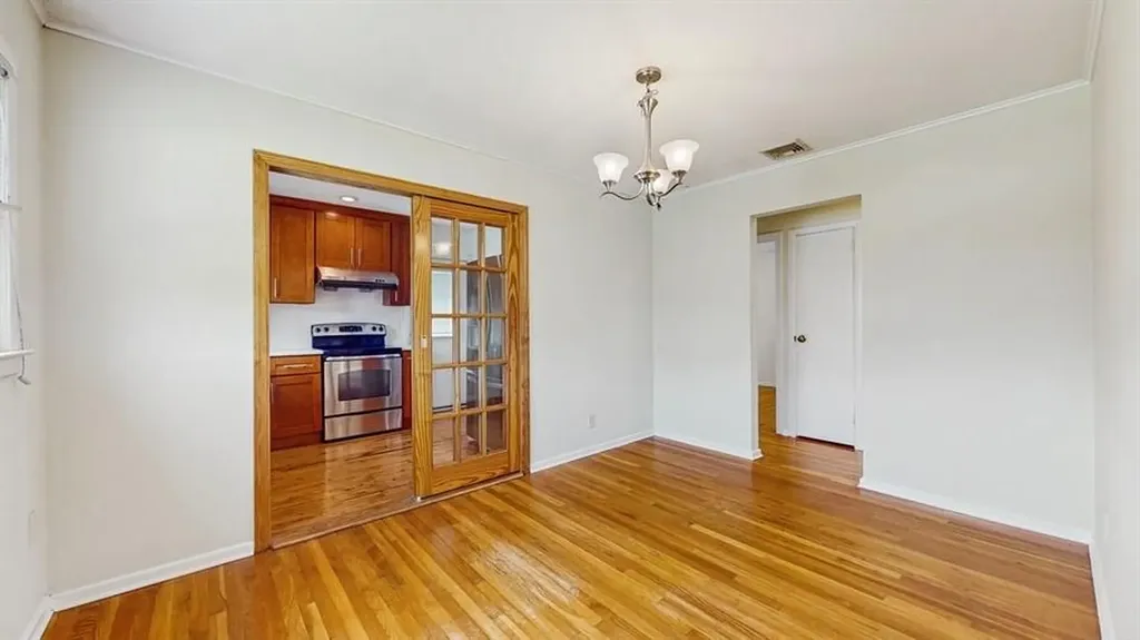 29 Melanie Lane Syosset NY 11791