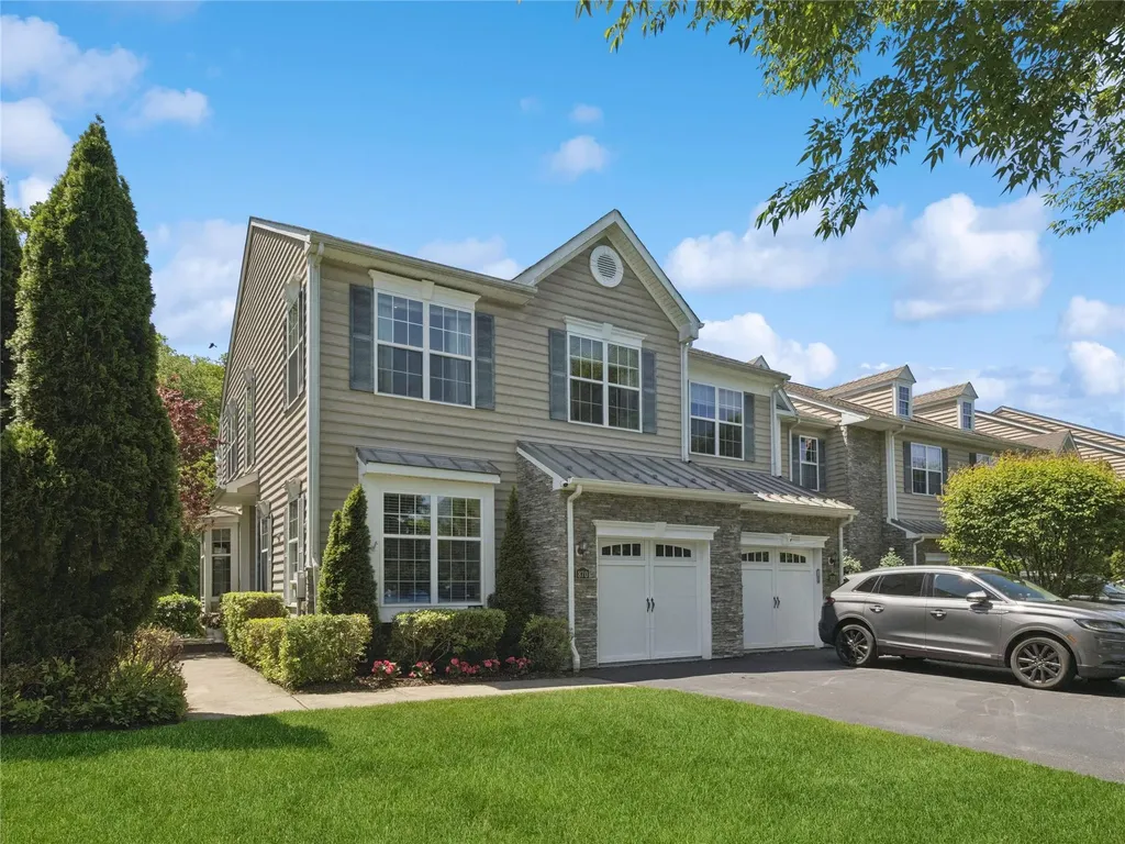 870 Huntington Drive Fishkill NY 12524
