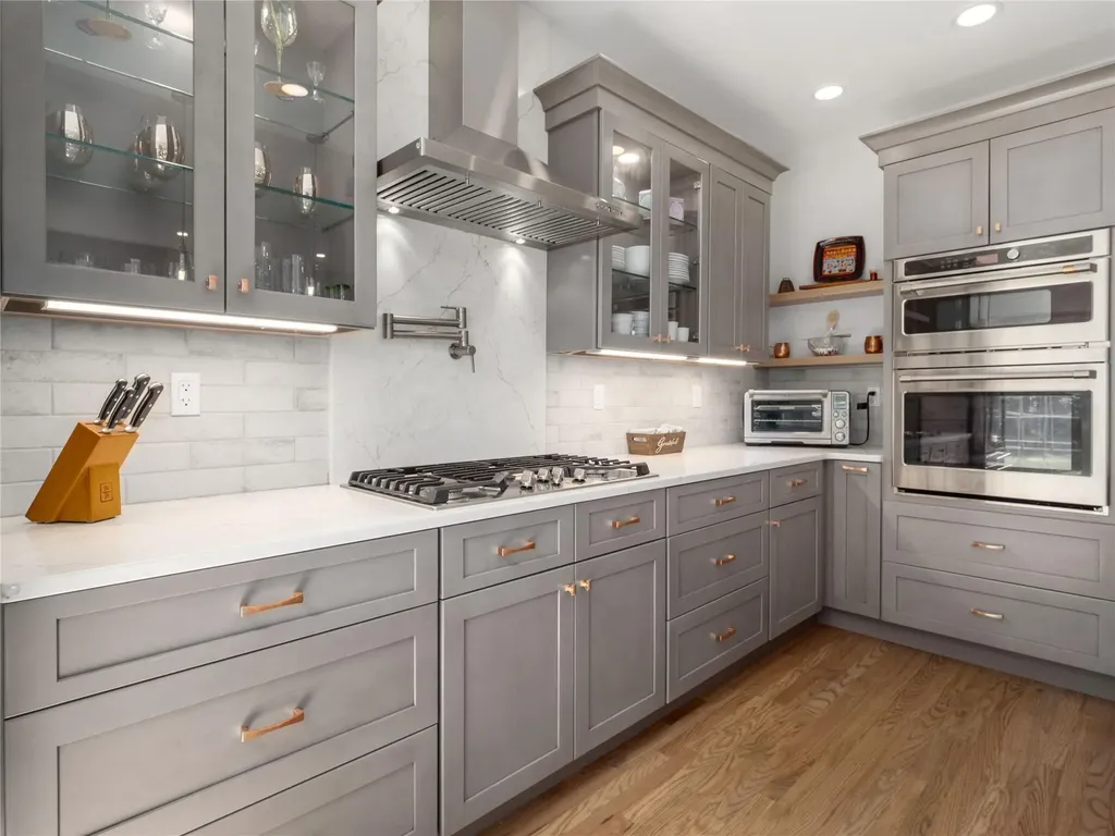 870 Huntington Drive Fishkill NY 12524