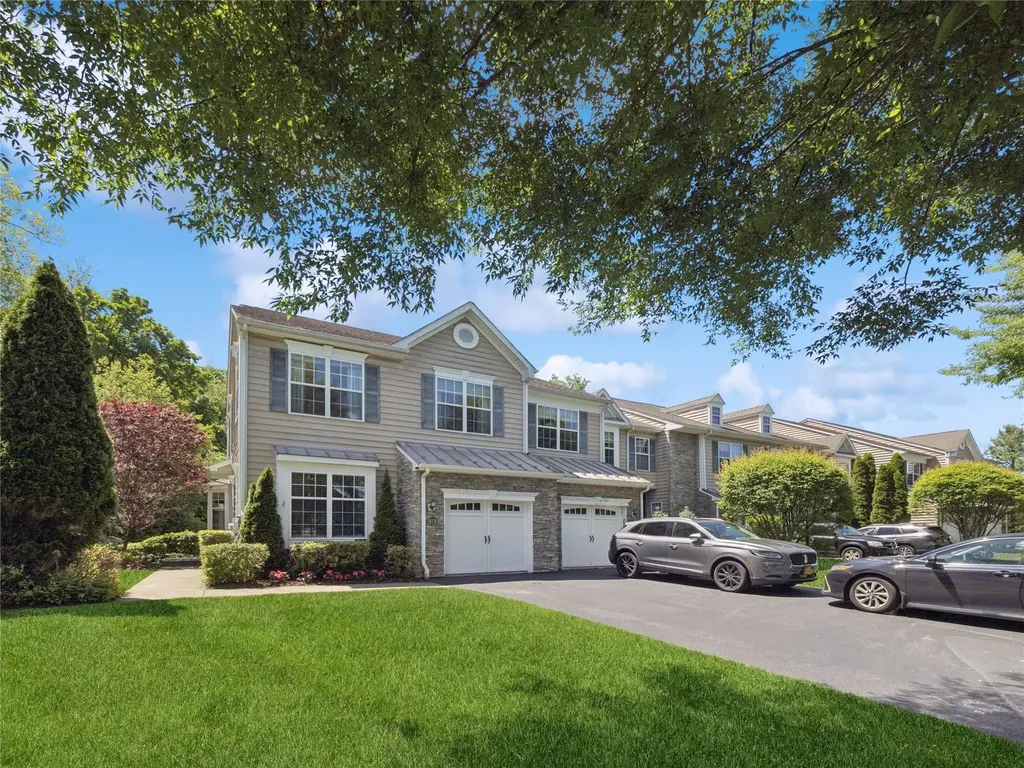 870 Huntington Drive Fishkill NY 12524