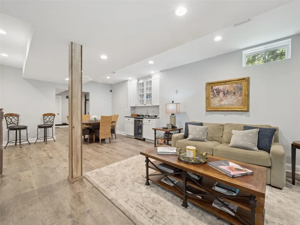870 Huntington Drive Fishkill NY 12524