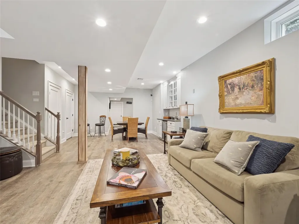 870 Huntington Drive Fishkill NY 12524