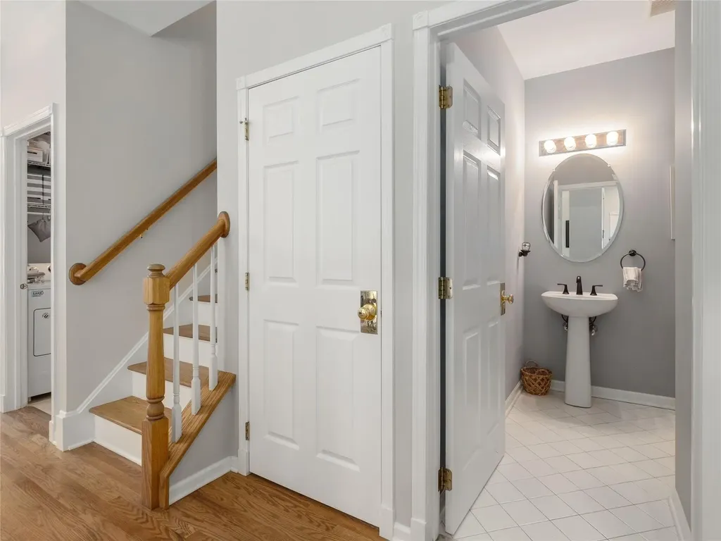 870 Huntington Drive Fishkill NY 12524