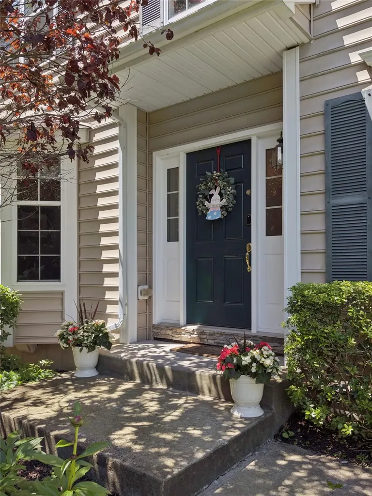 870 Huntington Drive Fishkill NY 12524