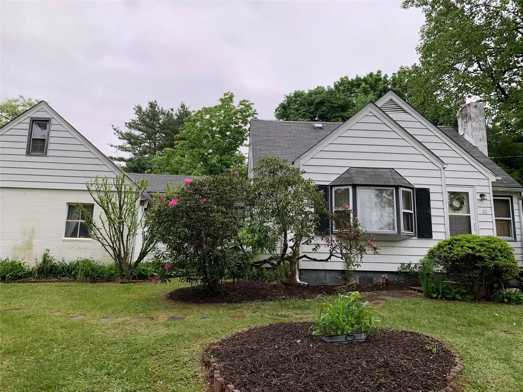 48 Sedgewick Road Poughkeepsie NY 12603