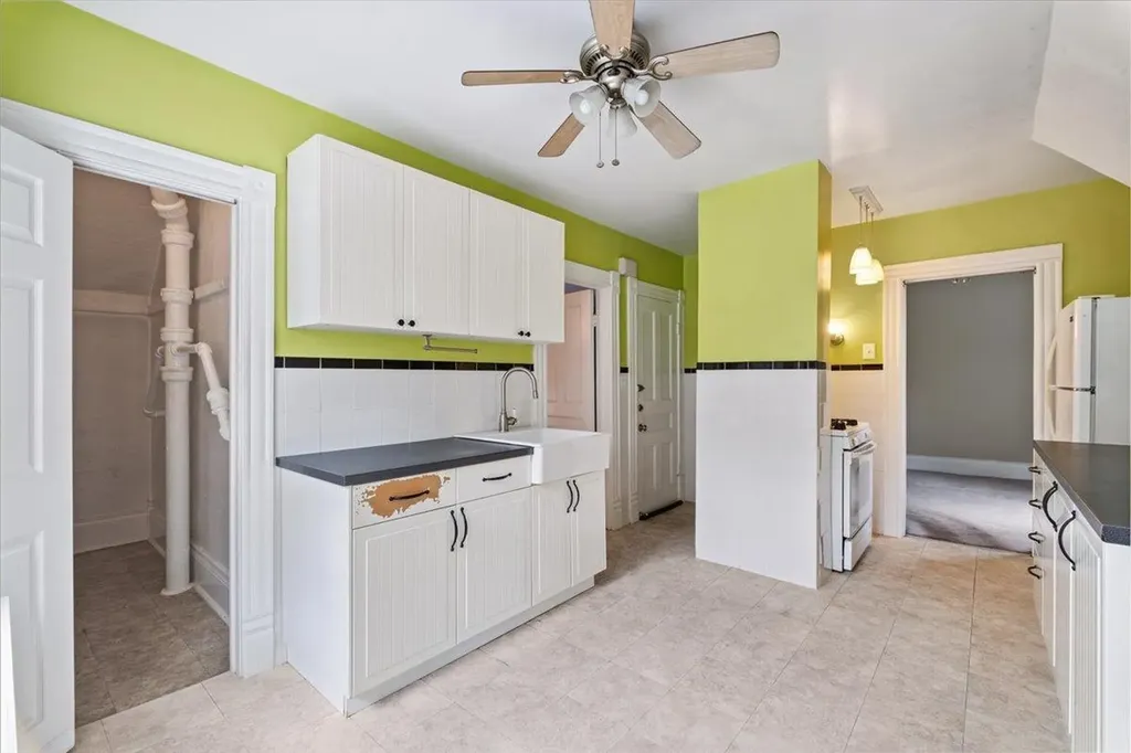 102 Burhans Avenue Yonkers NY 10701