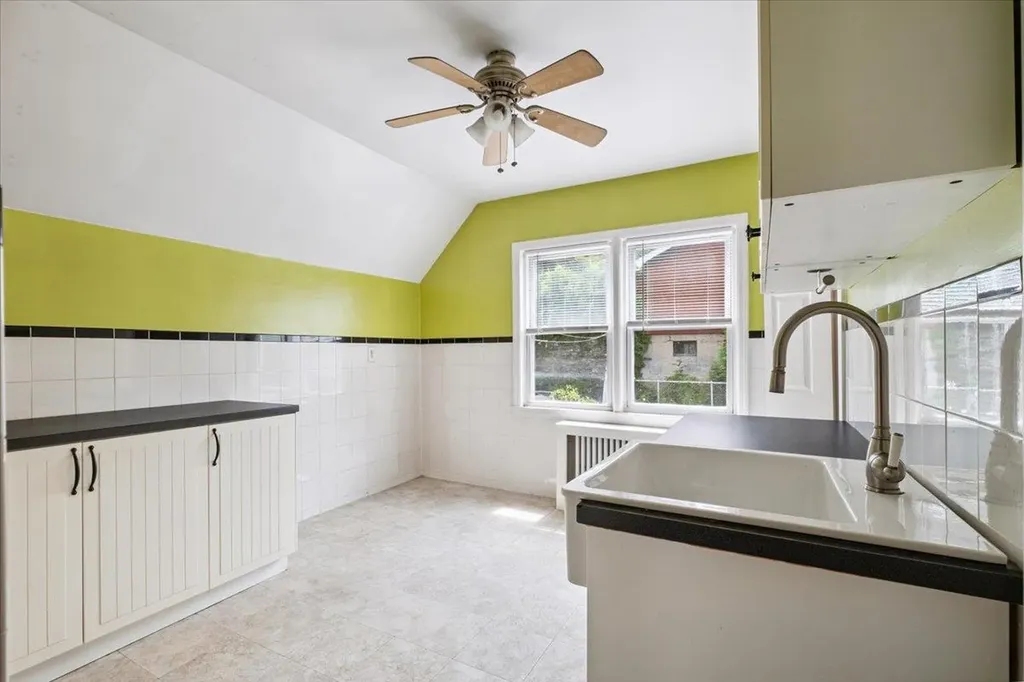 102 Burhans Avenue Yonkers NY 10701
