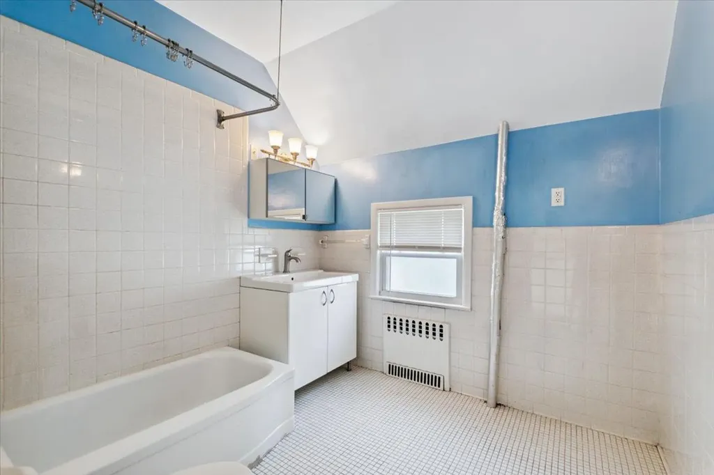 102 Burhans Avenue Yonkers NY 10701