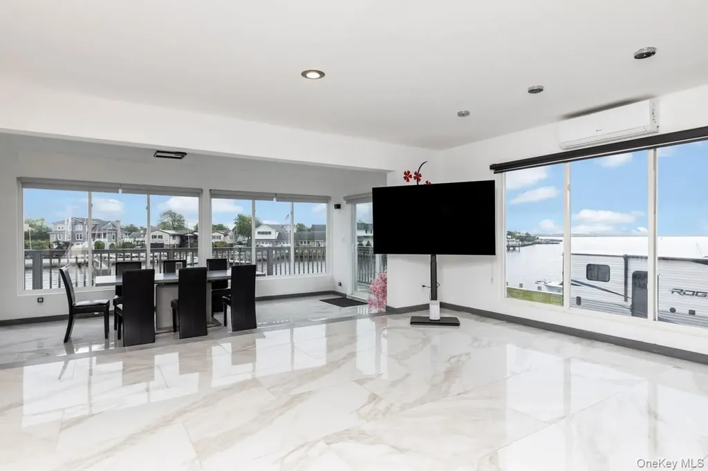 200 Clocks Boulevard Massapequa NY 11758