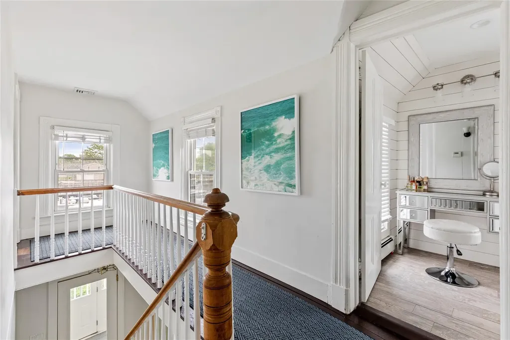 28 Shore Road Babylon NY 11702