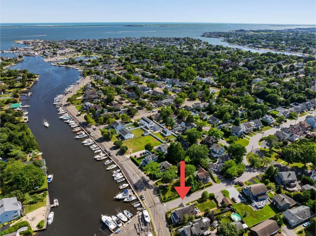 28 Shore Road Babylon NY 11702