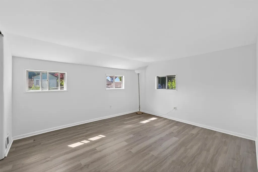 34 Hurd Avenue Garnerville NY 10923