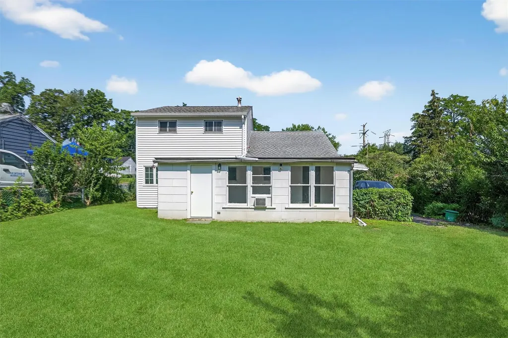 34 Hurd Avenue Garnerville NY 10923