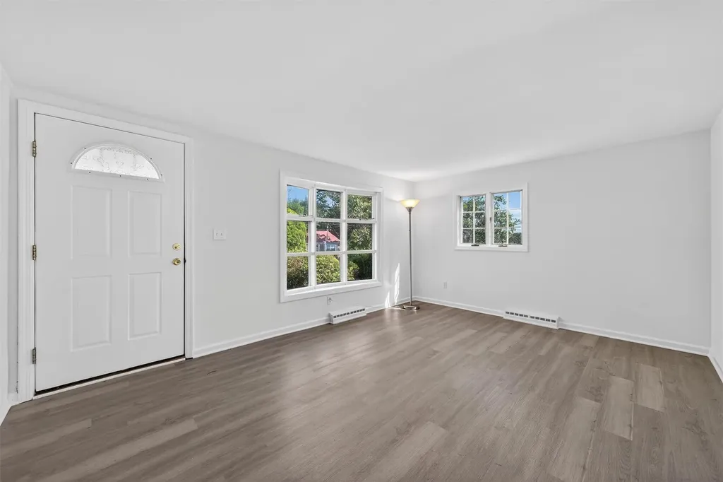 34 Hurd Avenue Garnerville NY 10923