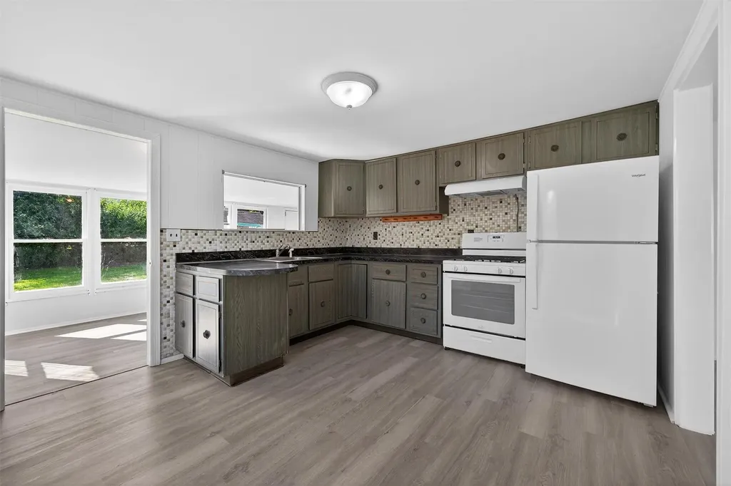 34 Hurd Avenue Garnerville NY 10923