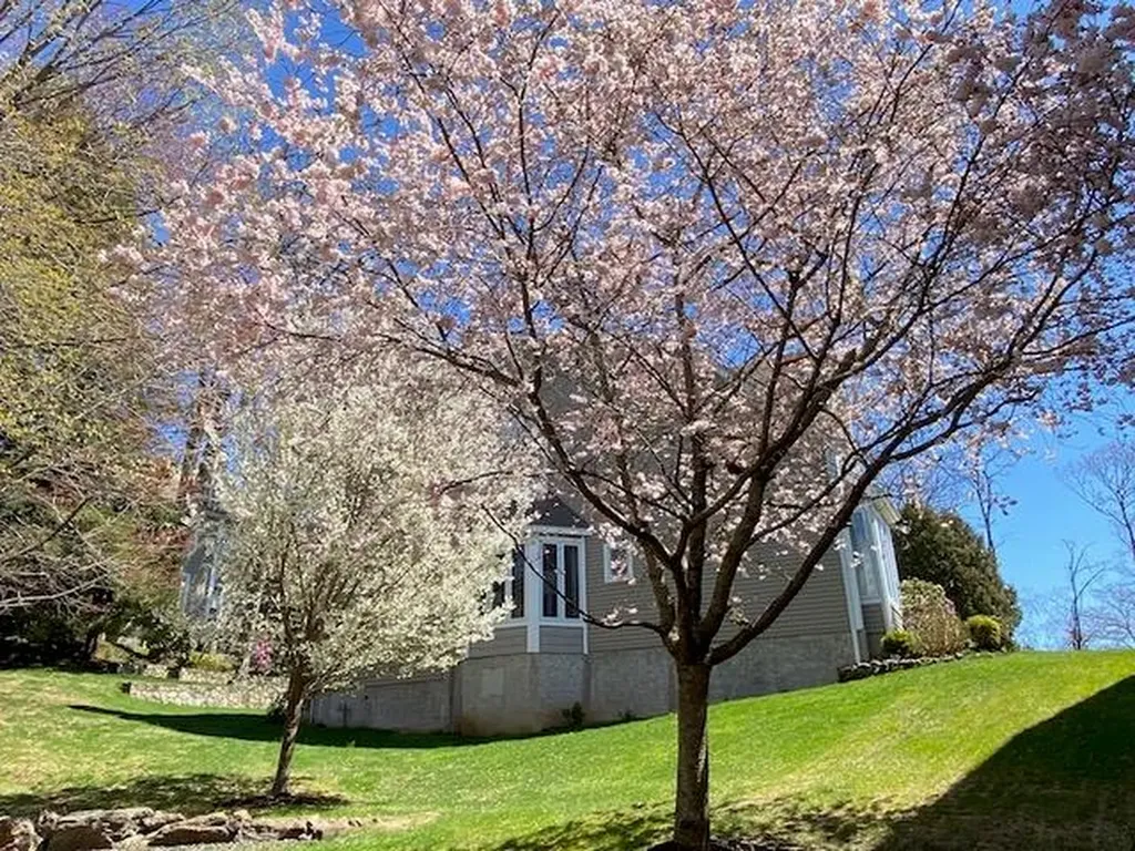 17 Spring Pond Drive Ossining NY 10562