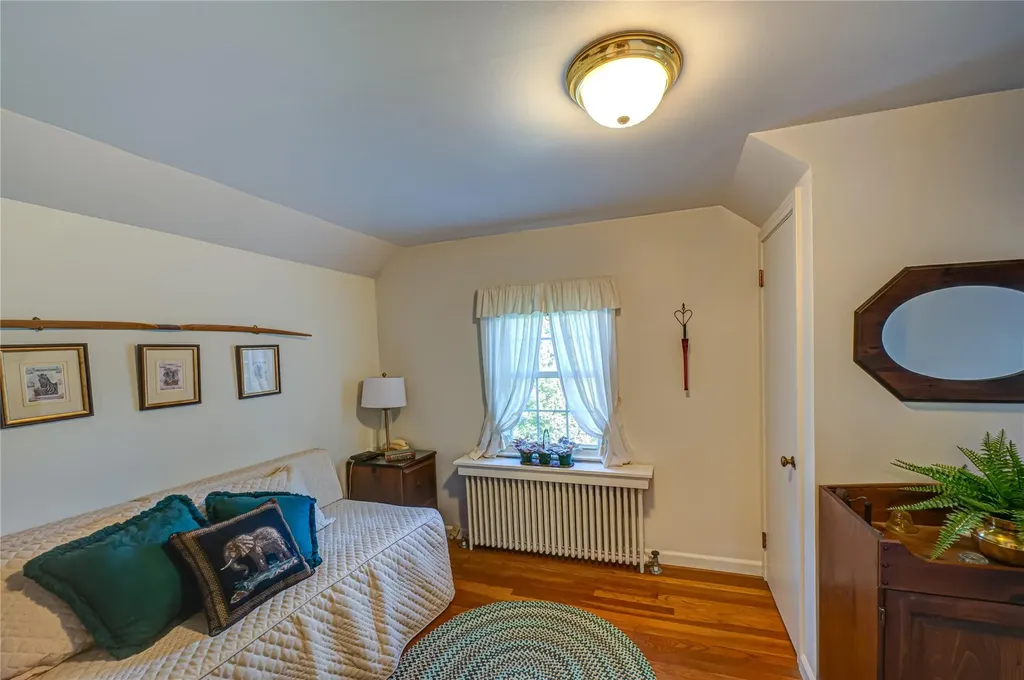 832 Ostrander Avenue Riverhead NY 11901