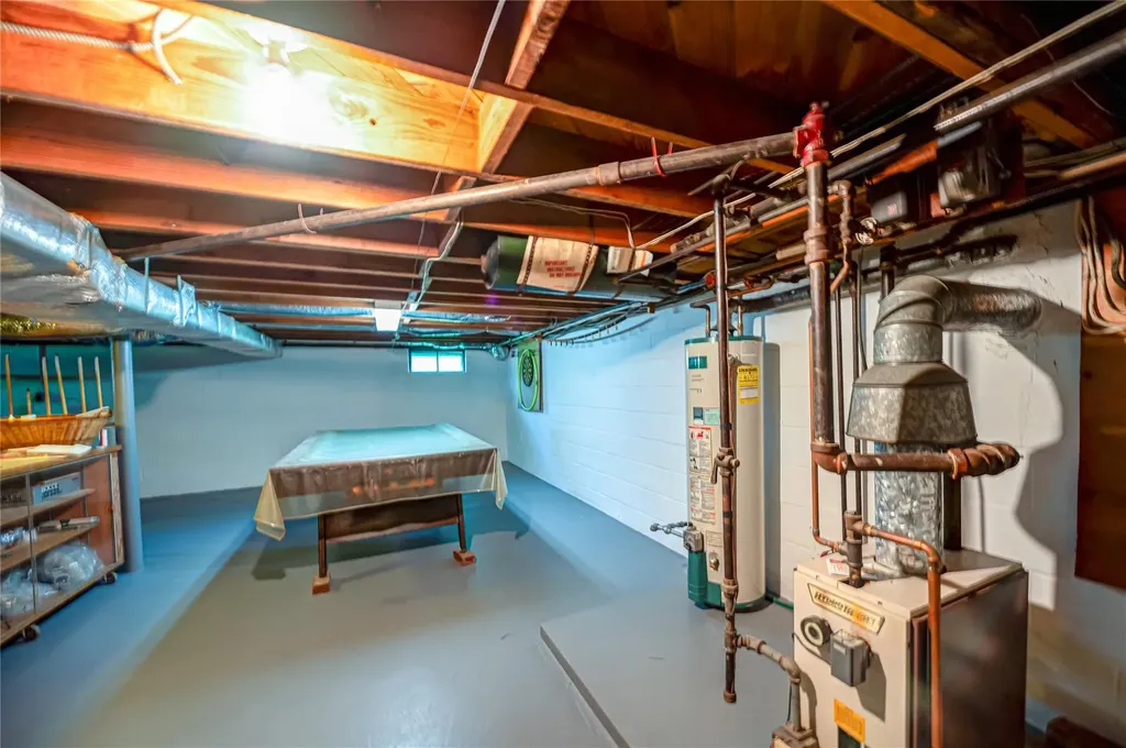 832 Ostrander Avenue Riverhead NY 11901