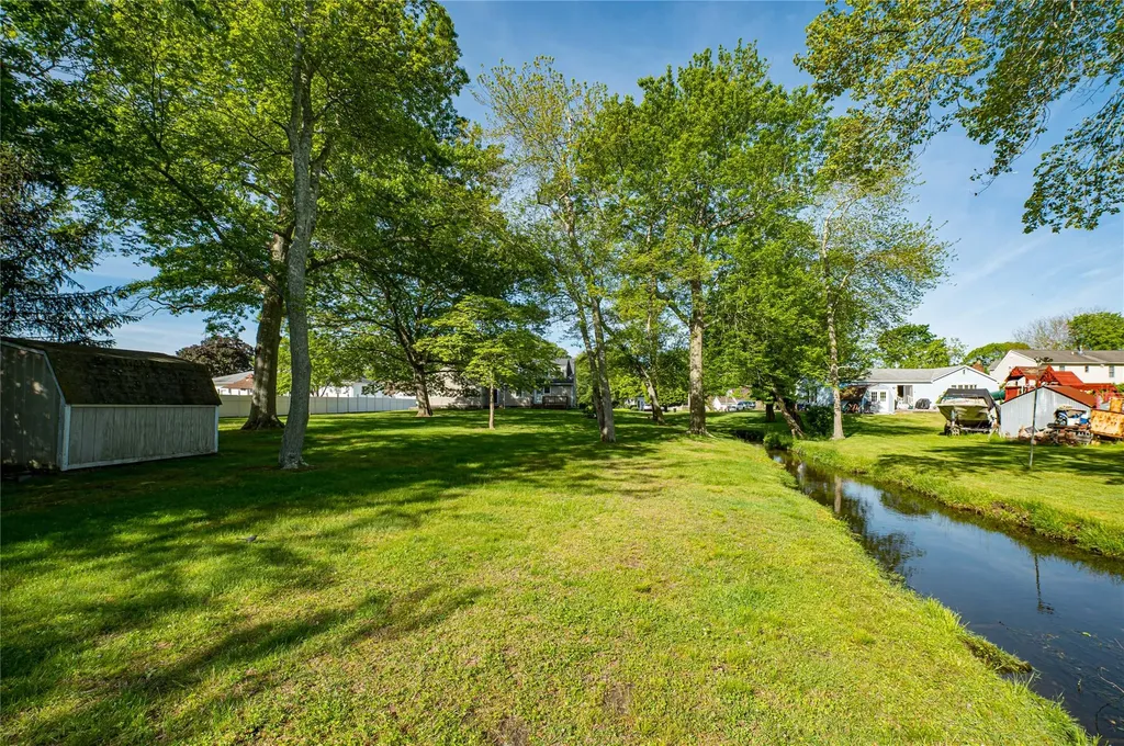 832 Ostrander Avenue Riverhead NY 11901