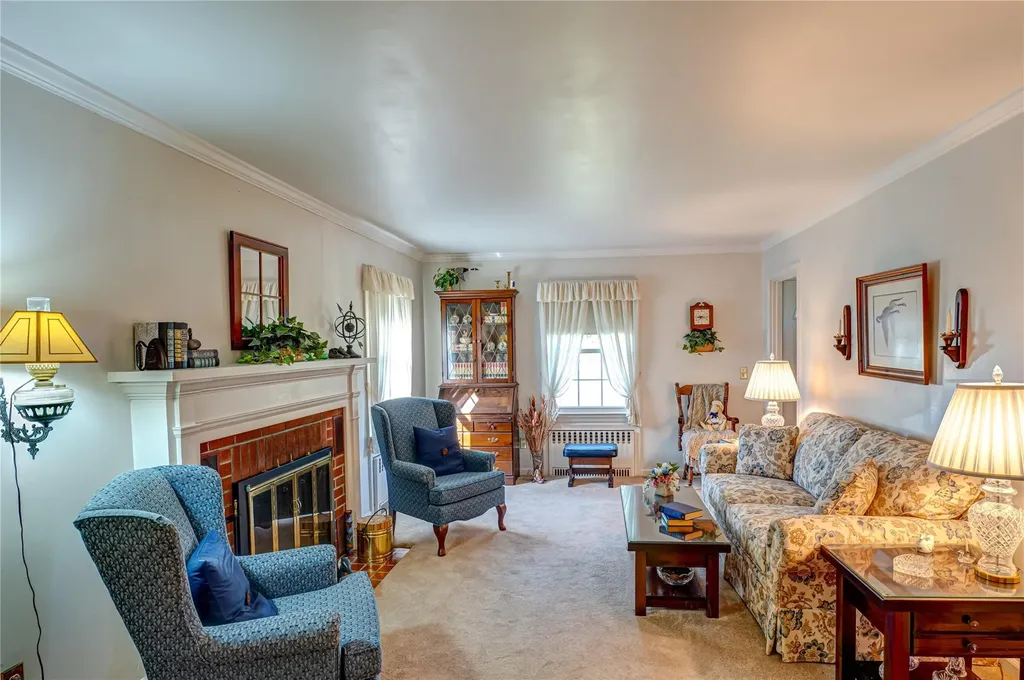 832 Ostrander Avenue Riverhead NY 11901