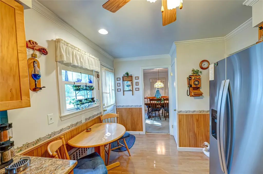 832 Ostrander Avenue Riverhead NY 11901
