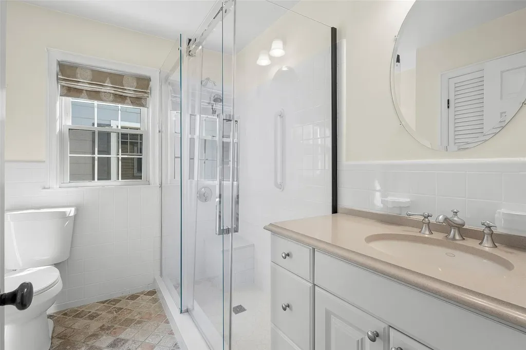 4 Senate Place Larchmont NY 10538